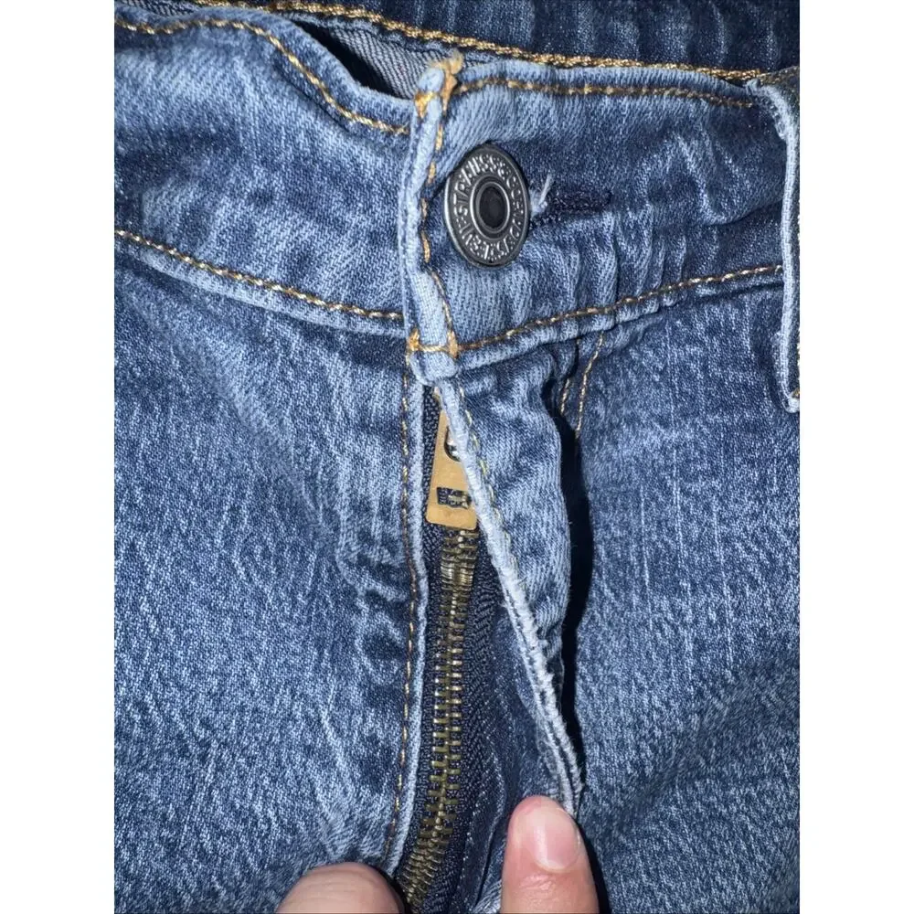 Levis aesthetic versatile